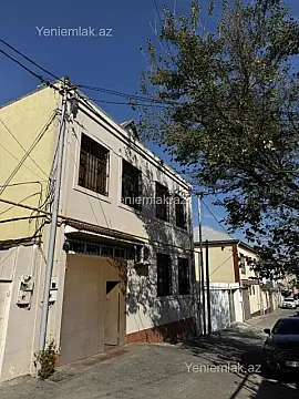 Satılır 6 otaqlı həyət evi 250 m²