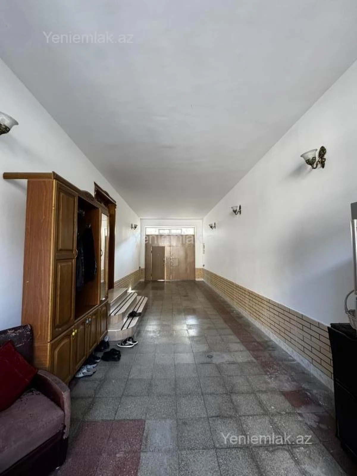 Satılır 6 otaqlı həyət evi 250 m²