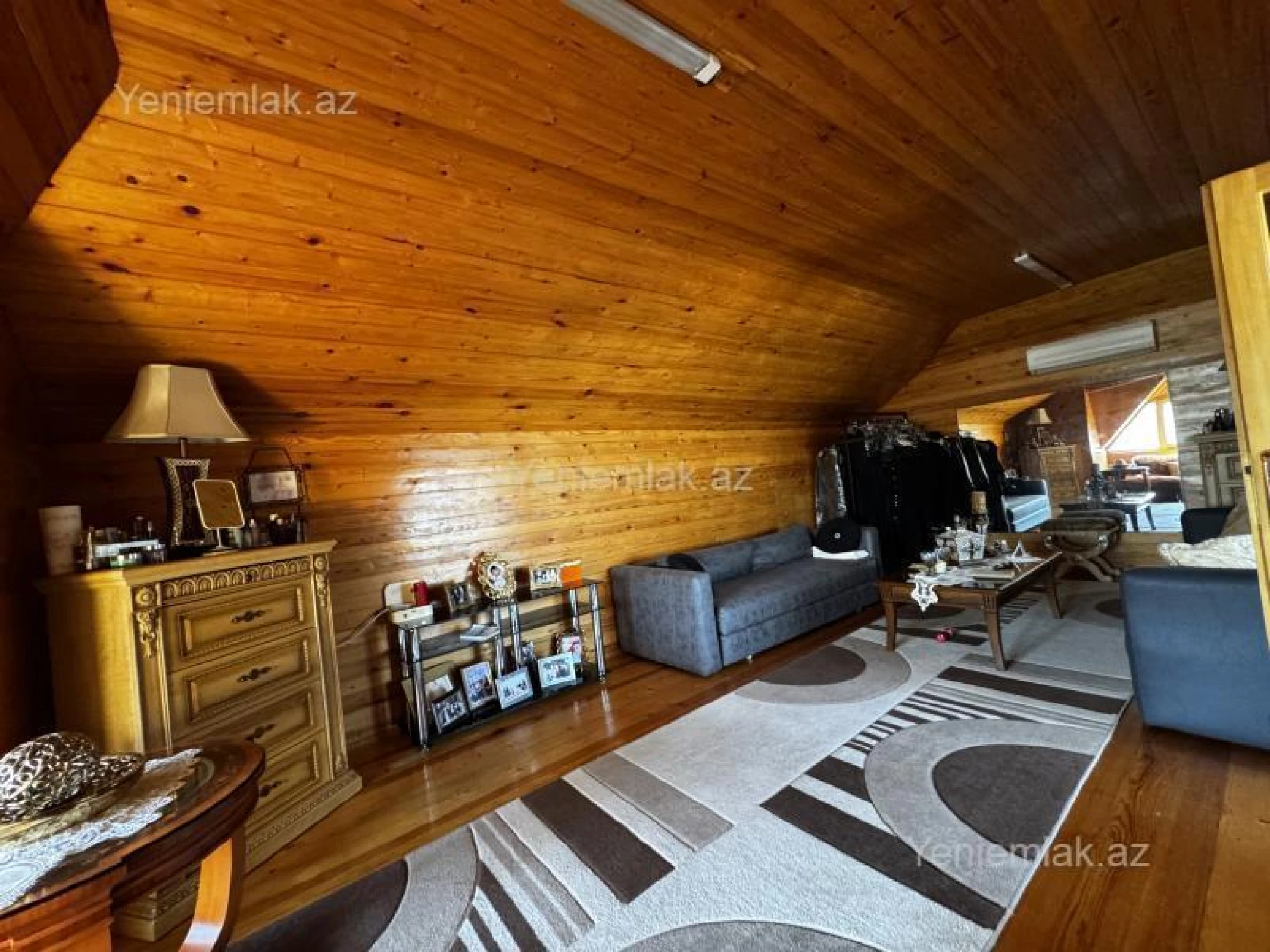 Satılır 6 otaqlı həyət evi 250 m²