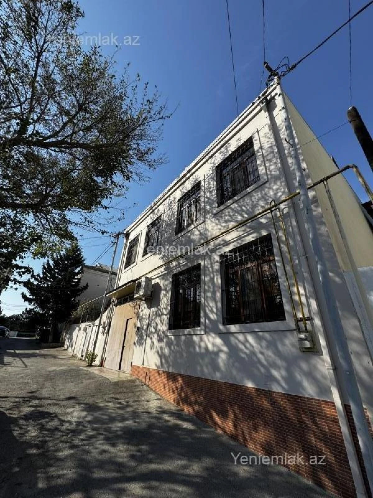 Satılır 6 otaqlı həyət evi 250 m²