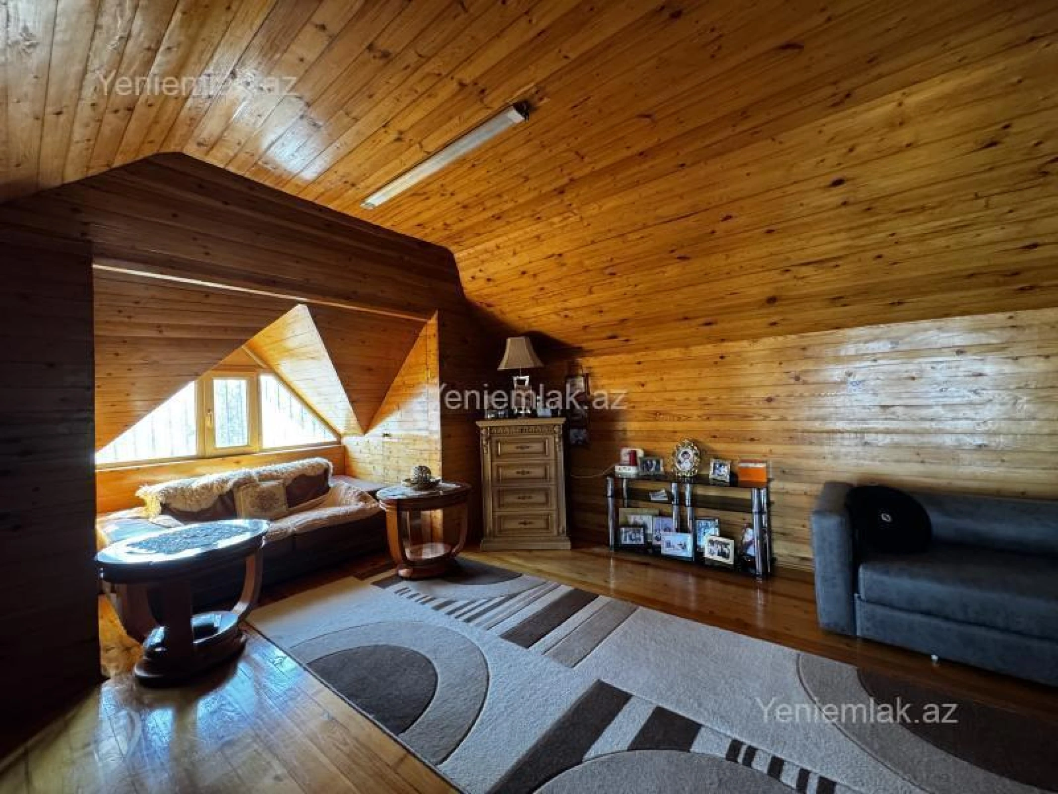 Satılır 6 otaqlı həyət evi 250 m²