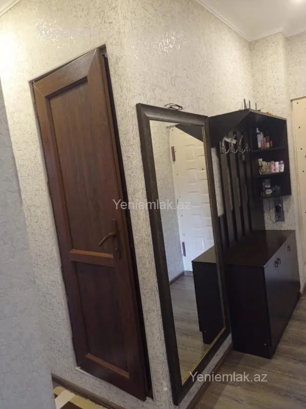 Satılır 1 otaqlı köhnə tikili 40 m²