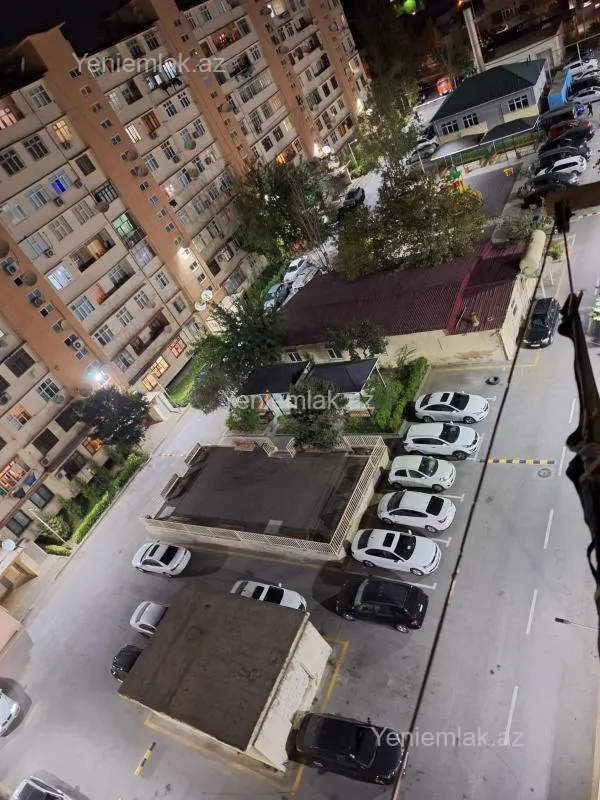 Satılır 1 otaqlı köhnə tikili 40 m²