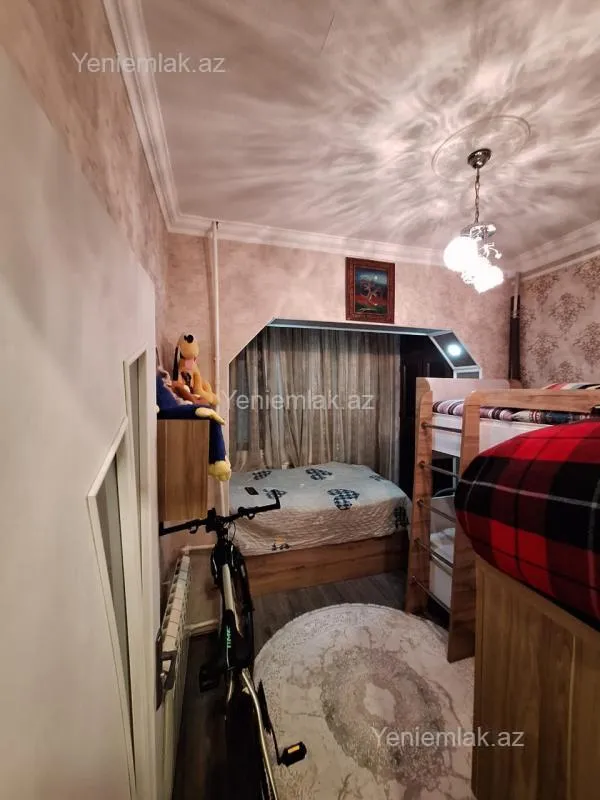 Satılır 1 otaqlı köhnə tikili 40 m²