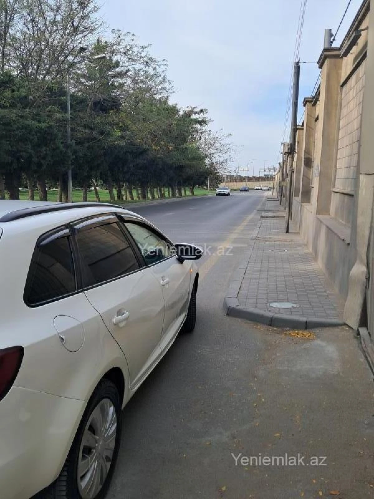 Satılır 6 otaqlı həyət evi 300 m²