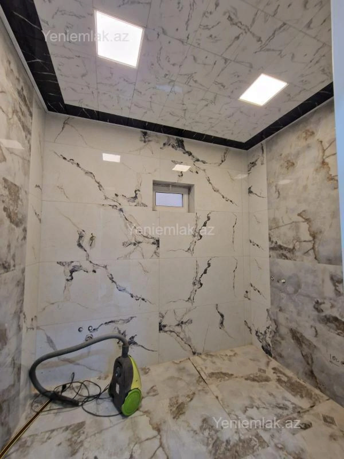 Satılır 5 otaqlı həyət evi 185 m²