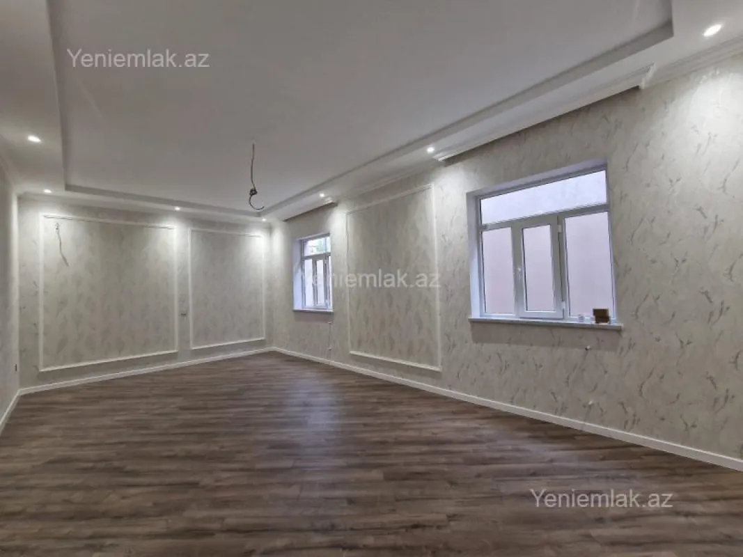 Satılır 5 otaqlı həyət evi 185 m²