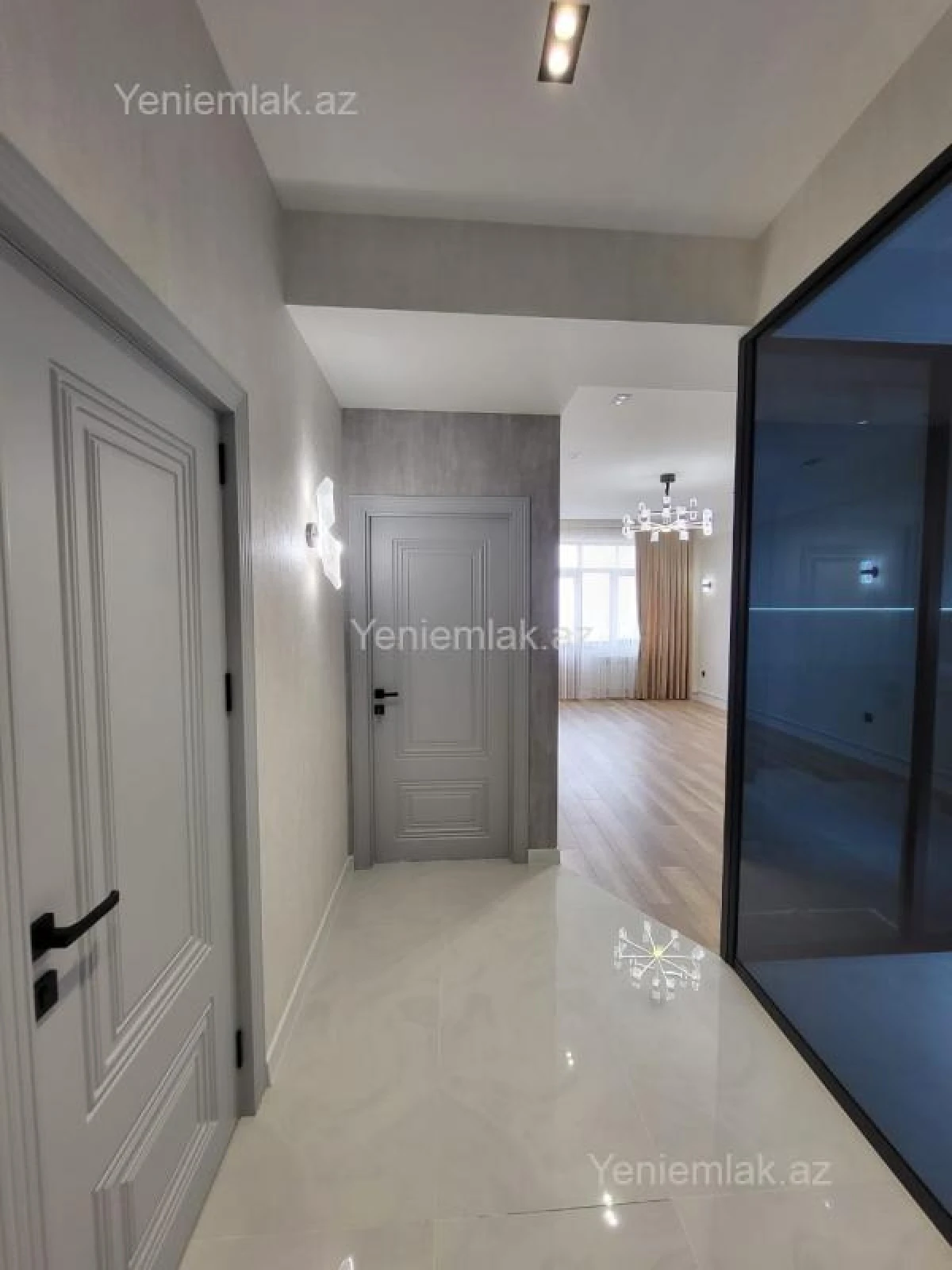 Satılır 2 otaqlı yeni tikili 70 m²