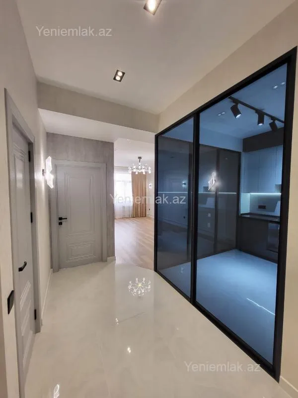 Satılır 2 otaqlı yeni tikili 70 m²