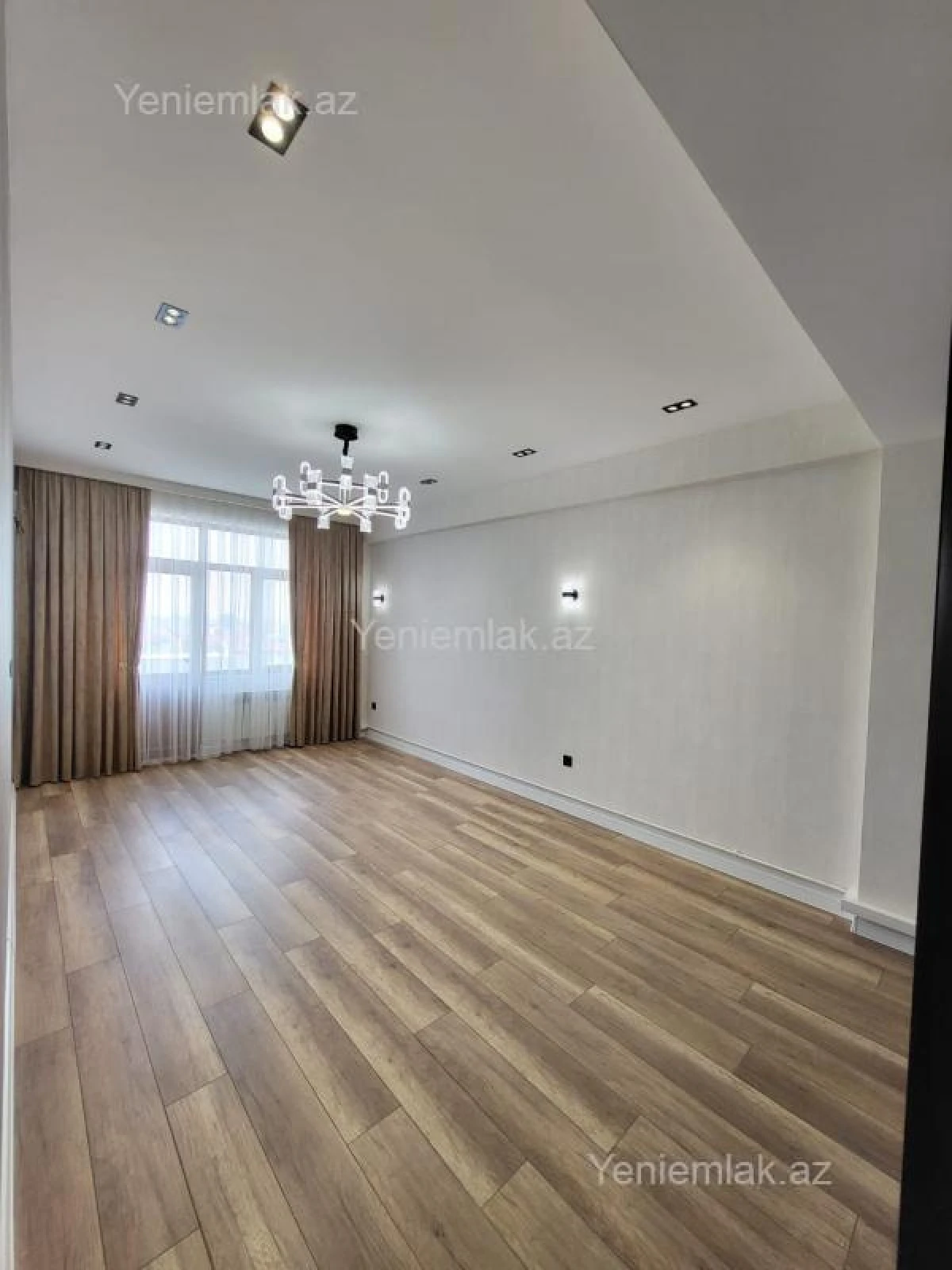 Satılır 2 otaqlı yeni tikili 70 m²