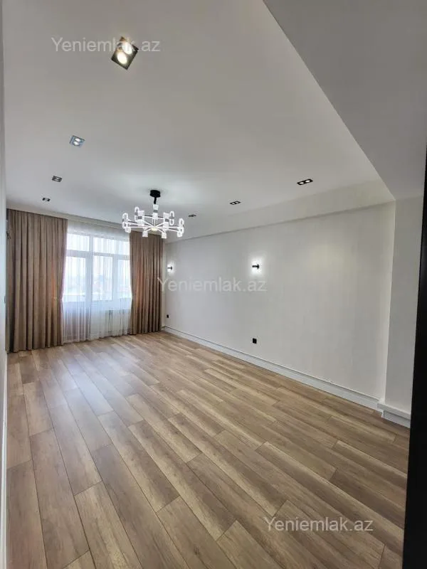 Satılır 2 otaqlı yeni tikili 70 m²