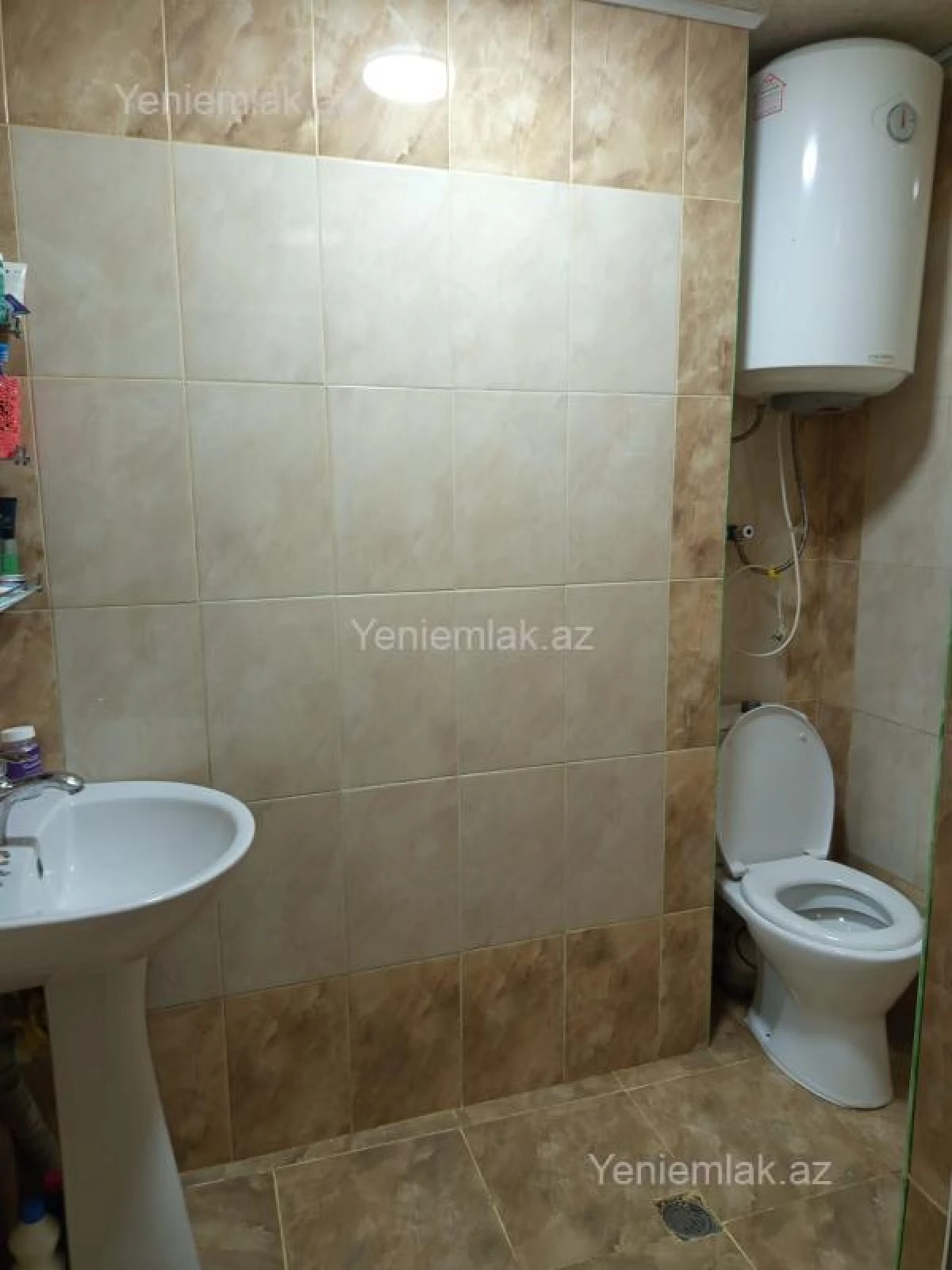 Satılır 3 otaqlı yeni tikili 75 m²