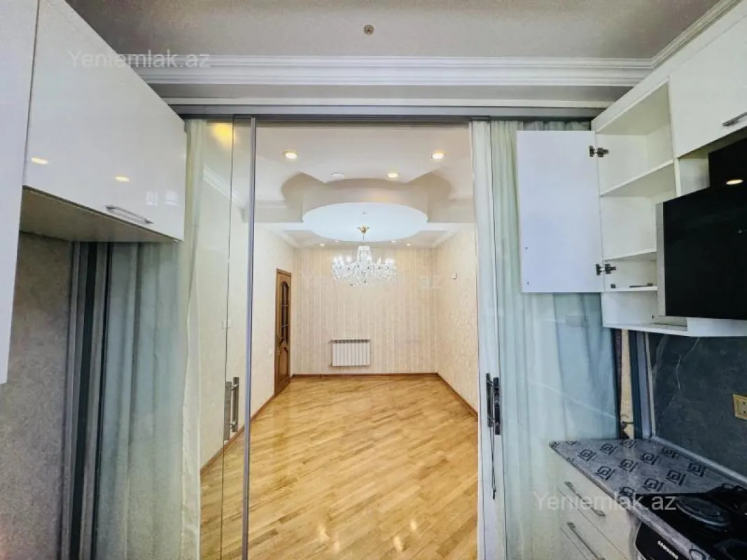 Satılır 3 otaqlı yeni tikili 85.5 m²