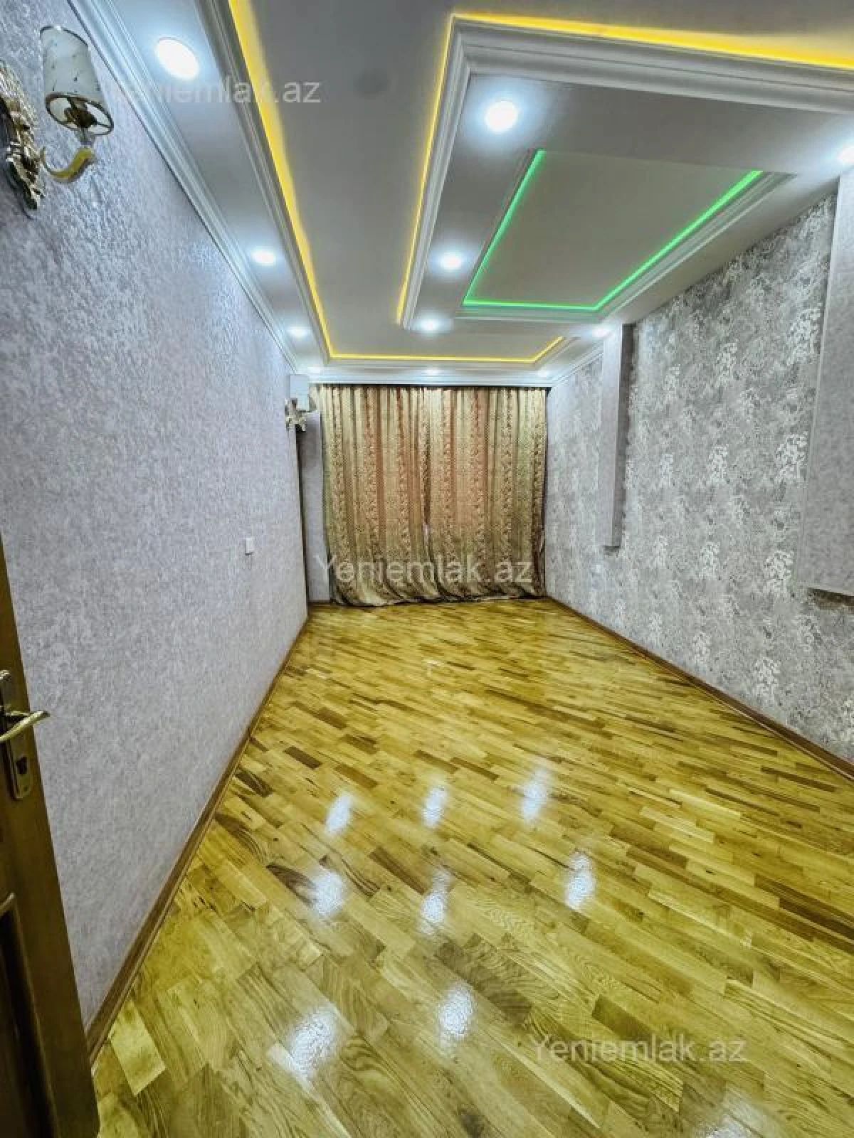 Satılır 3 otaqlı yeni tikili 85.5 m²