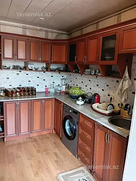 Satılır 4 otaqlı köhnə tikili 80 m²
