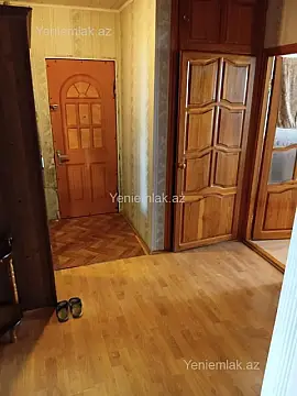 Satılır 4 otaqlı köhnə tikili 80 m²