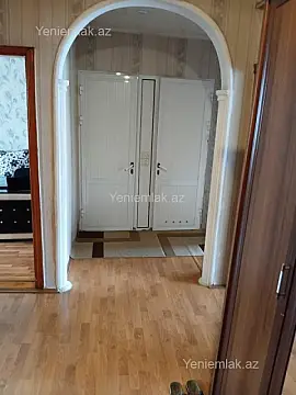 Satılır 4 otaqlı köhnə tikili 80 m²