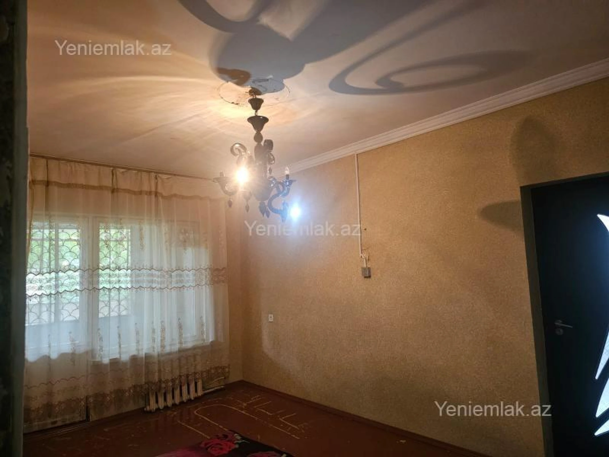 Satılır 2 otaqlı köhnə tikili 65 m²