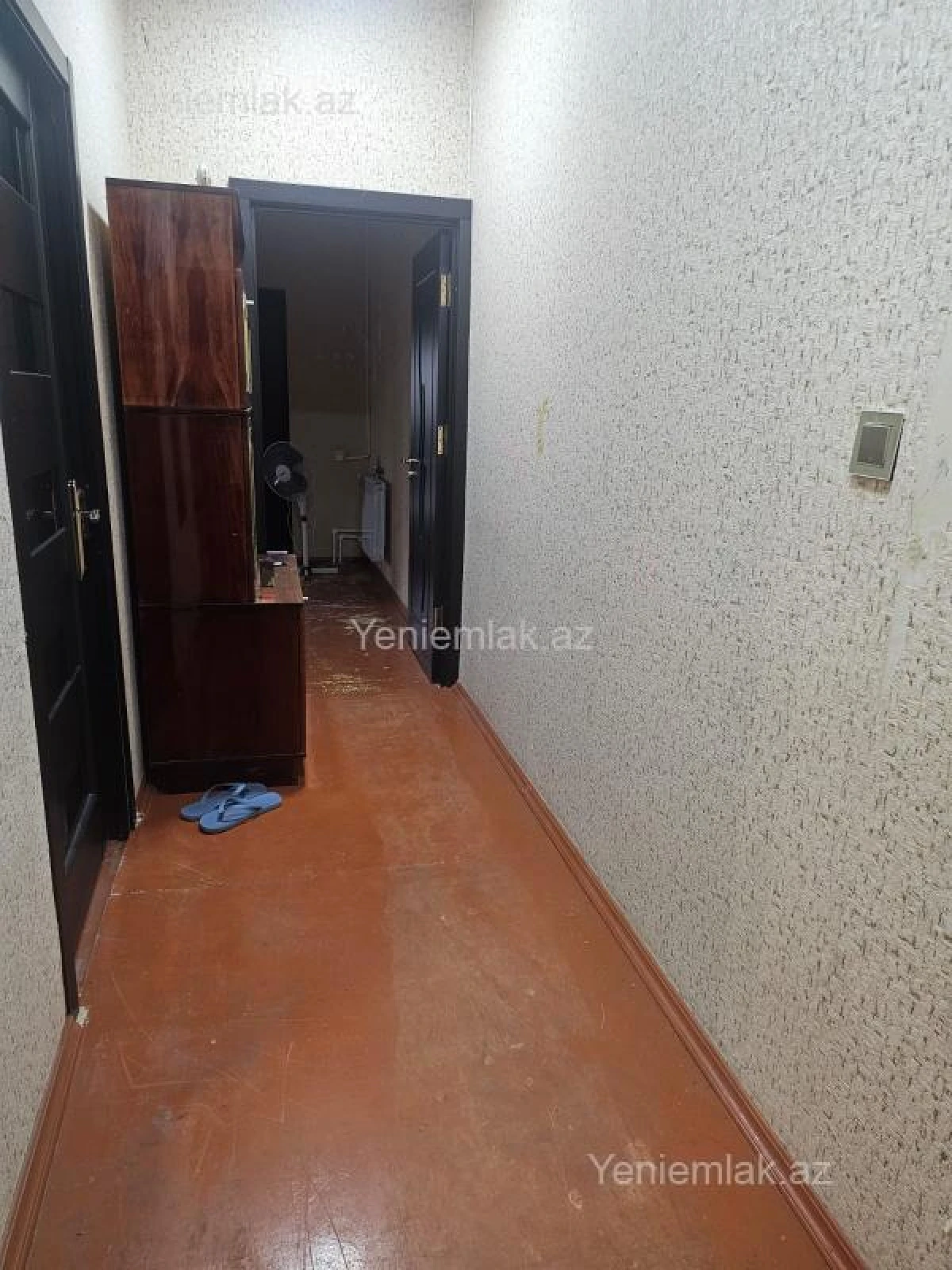 Satılır 2 otaqlı köhnə tikili 65 m²