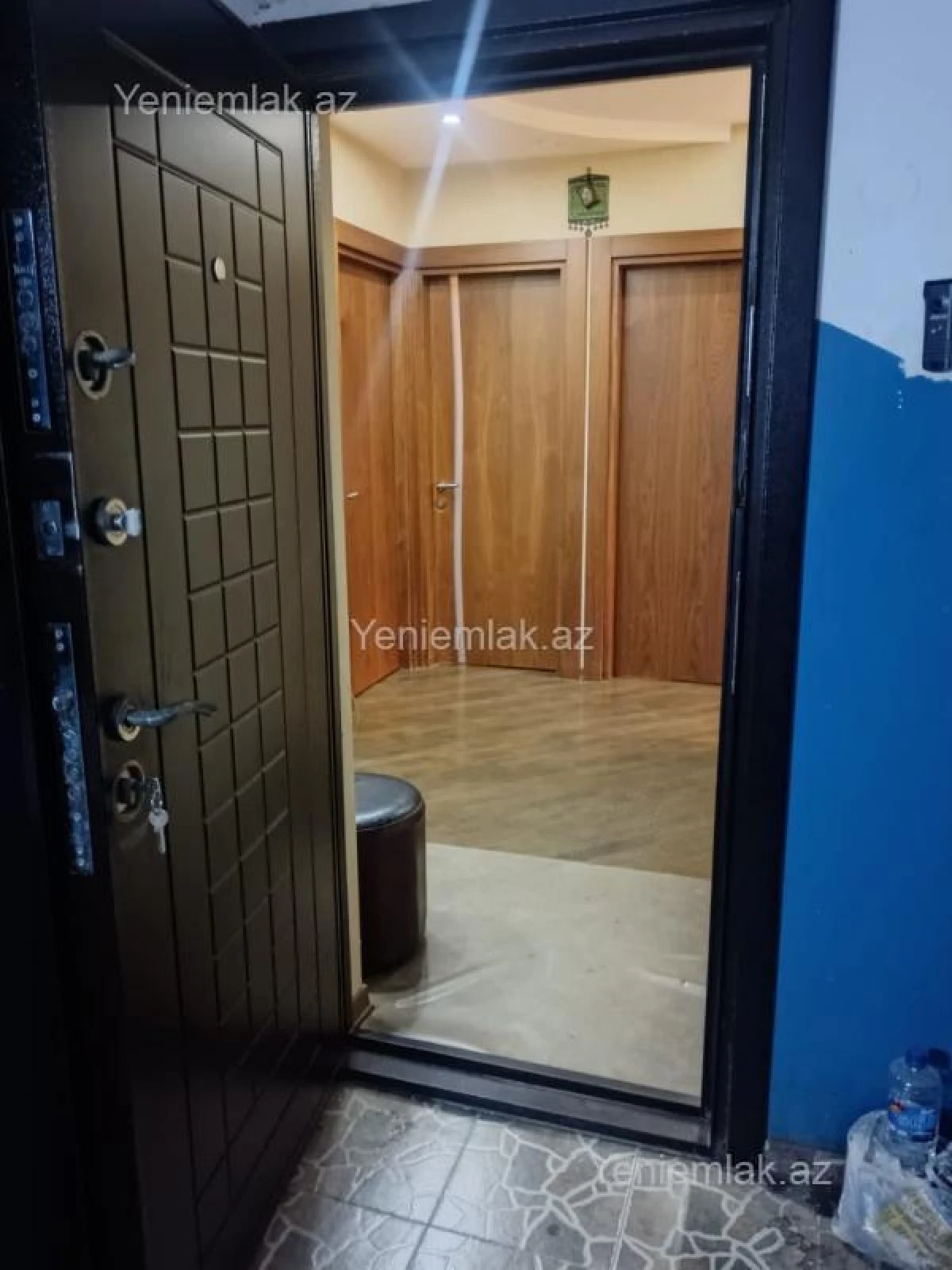 Satılır 3 otaqlı köhnə tikili 80 m²