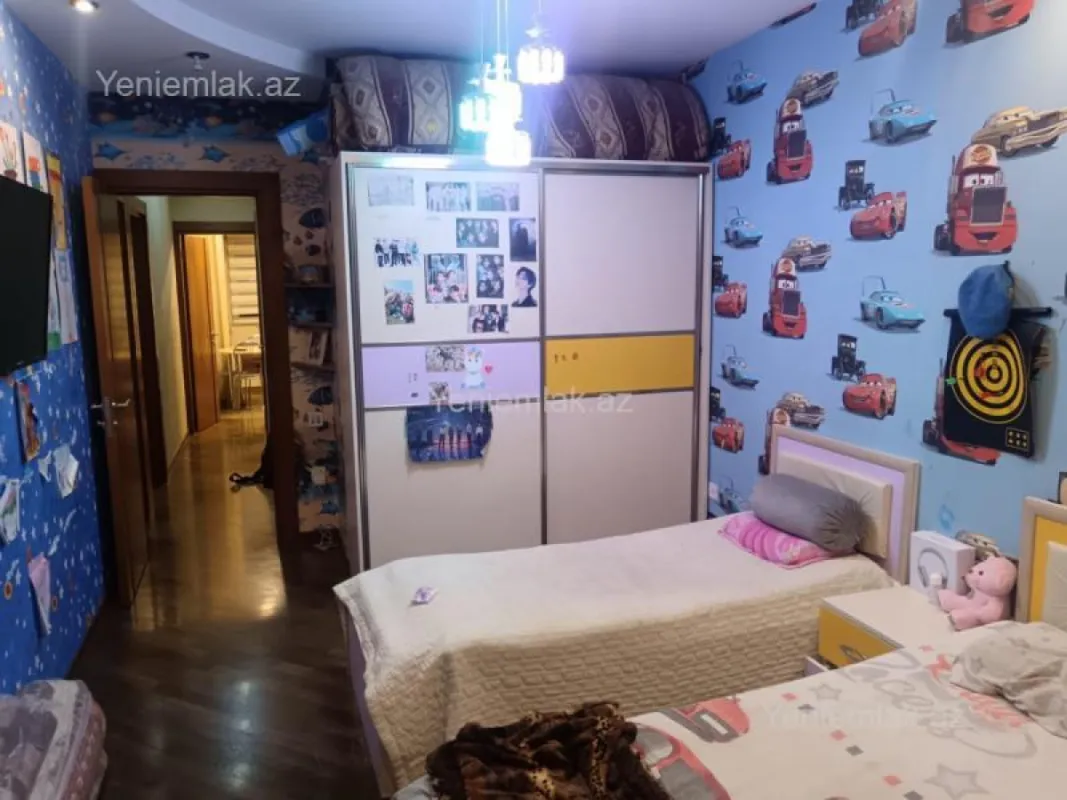 Satılır 3 otaqlı köhnə tikili 80 m²