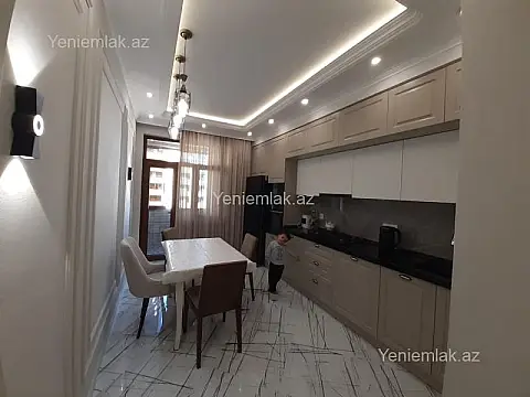 Satılır 3 otaqlı yeni tikili 105 m²