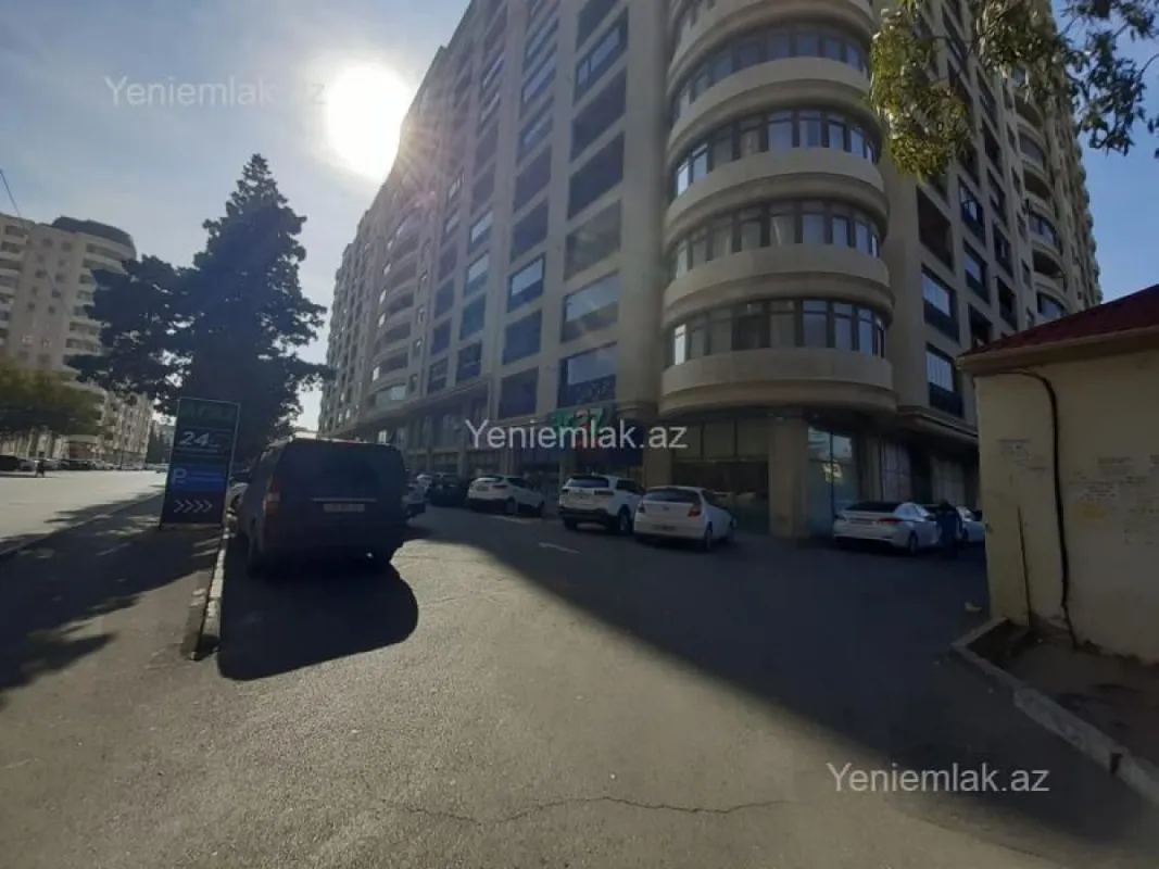 Satılır 3 otaqlı yeni tikili 105 m²