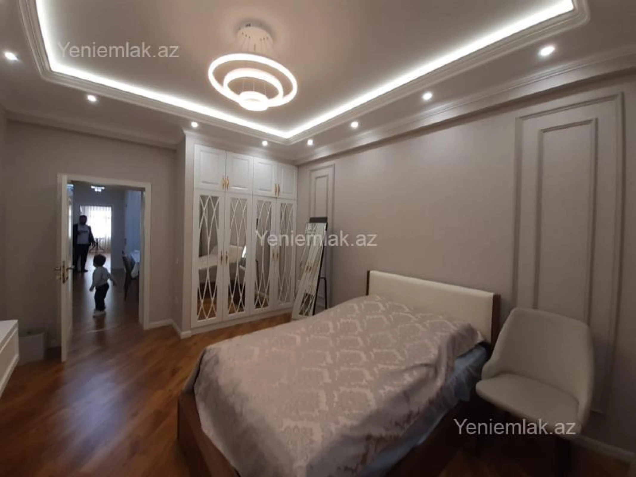 Satılır 3 otaqlı yeni tikili 105 m²