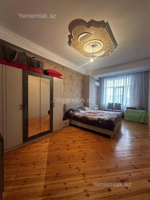 Satılır 2 otaqlı yeni tikili 60 m²