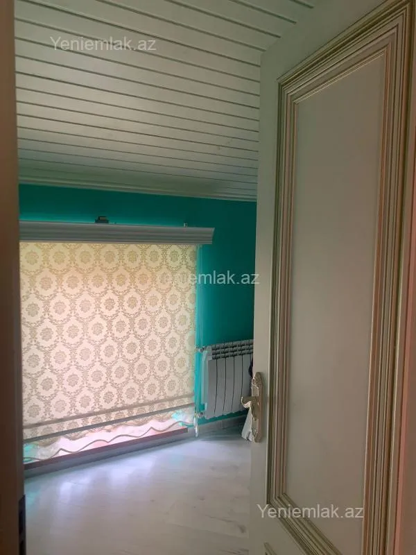 Satılır 5 otaqlı həyət evi 228 m²