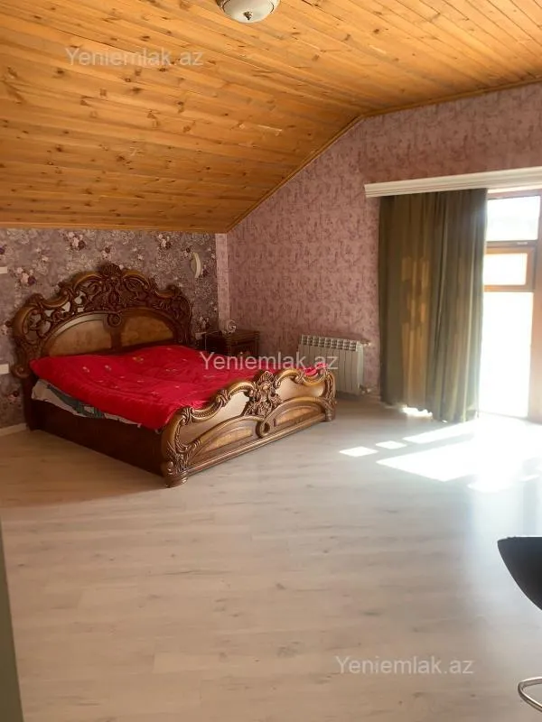 Satılır 5 otaqlı həyət evi 228 m²