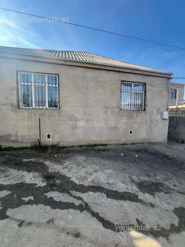 Satılır 2 otaqlı həyət evi 40 m²