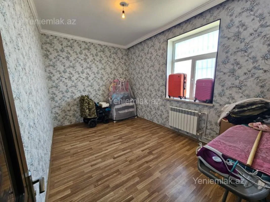 Satılır 4 otaqlı həyət evi 140 m²