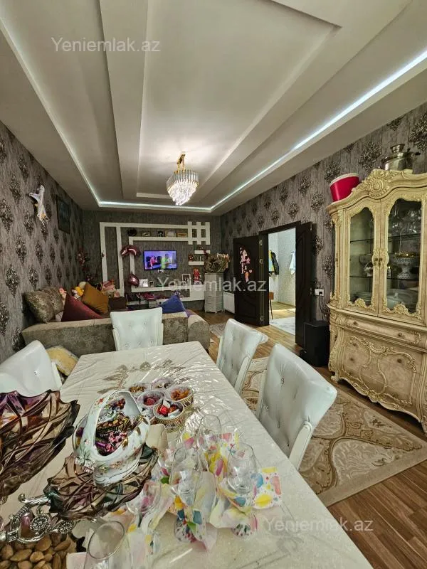 Satılır 4 otaqlı həyət evi 140 m²