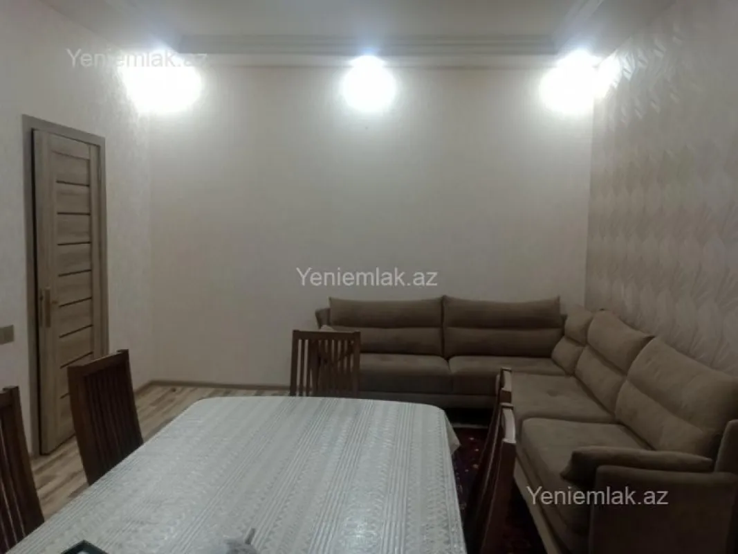 Satılır 4 otaqlı həyət evi 140 m²