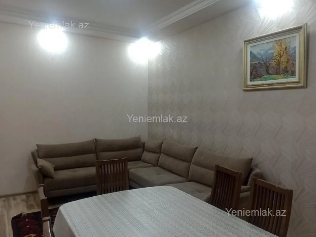 Satılır 4 otaqlı həyət evi 140 m²