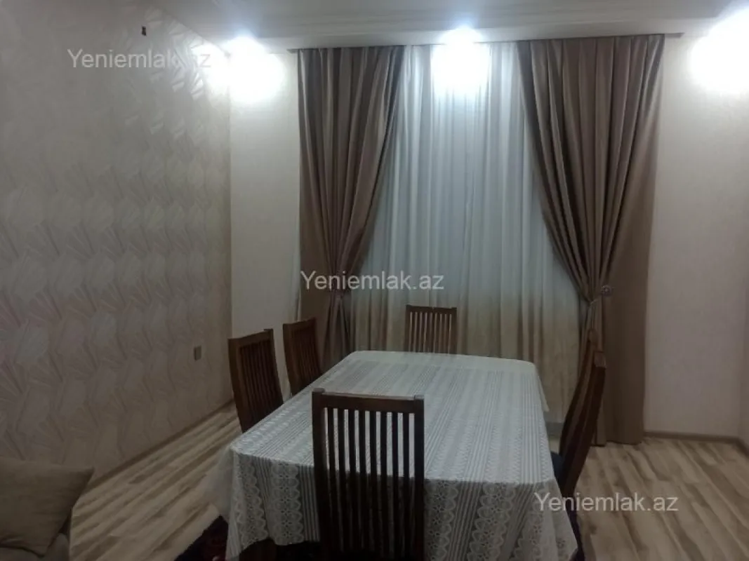 Satılır 4 otaqlı həyət evi 140 m²