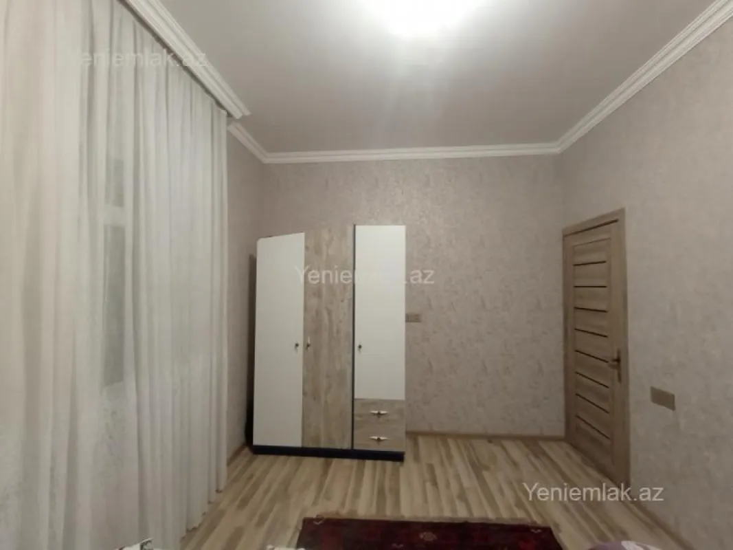 Satılır 4 otaqlı həyət evi 140 m²