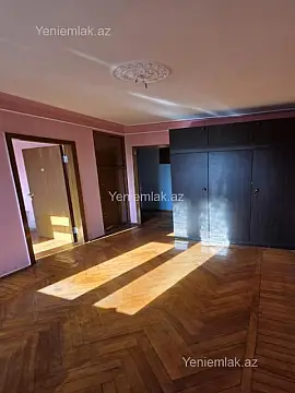 Satılır 3 otaqlı köhnə tikili 76 m²