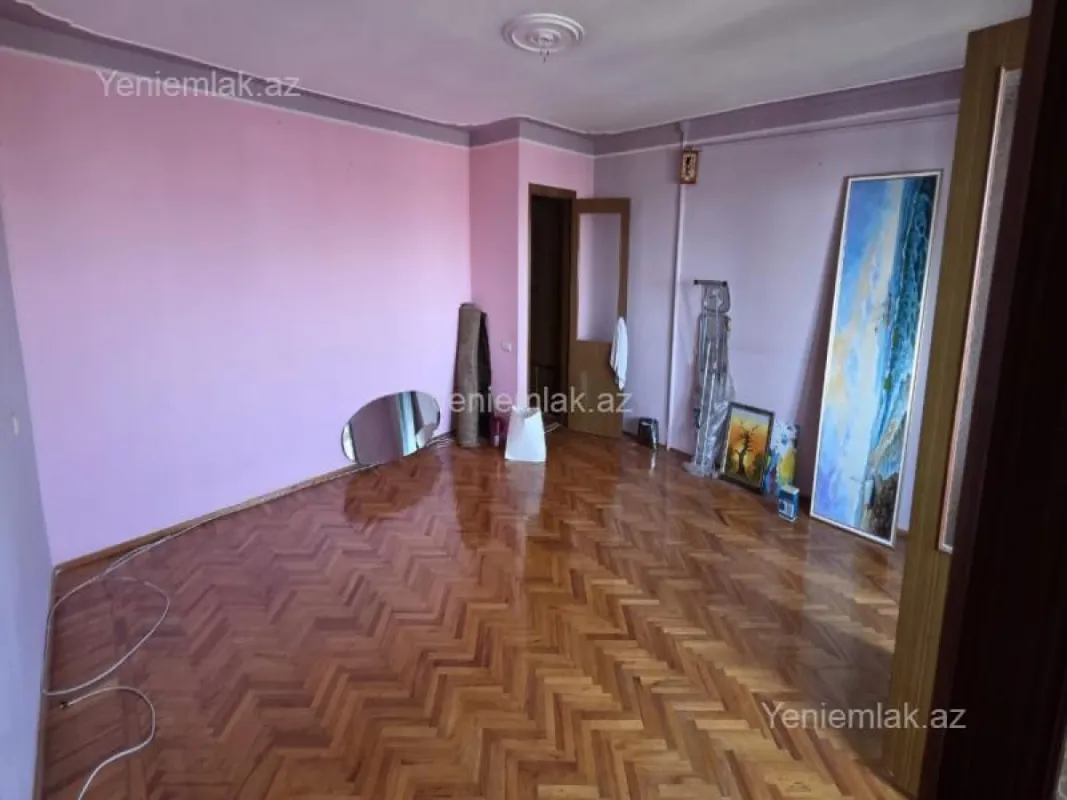 Satılır 3 otaqlı köhnə tikili 76 m²