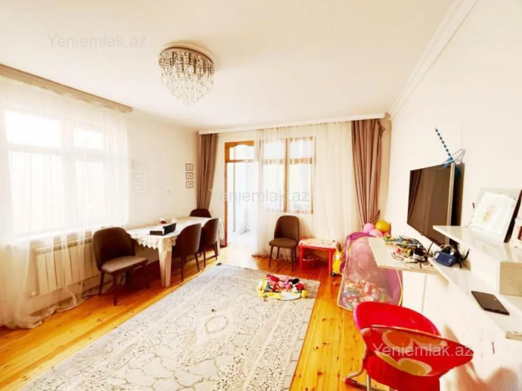 Satılır 4 otaqlı obyekt 110 m²
