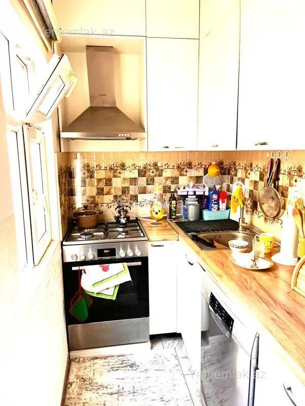 Satılır 4 otaqlı obyekt 110 m²