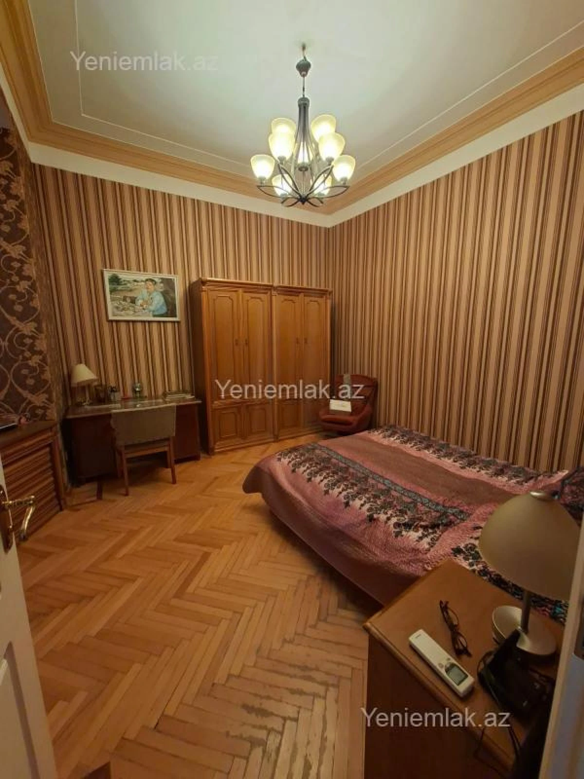 Satılır 3 otaqlı köhnə tikili 90 m²