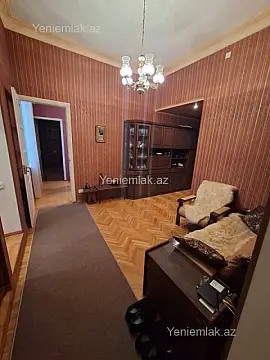 Satılır 3 otaqlı köhnə tikili 90 m²