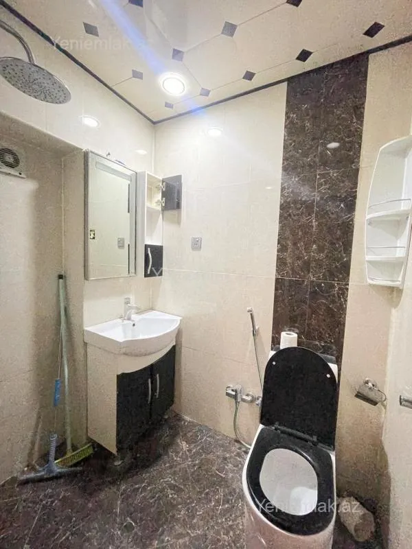 Satılır 2 otaqlı yeni tikili 75 m²