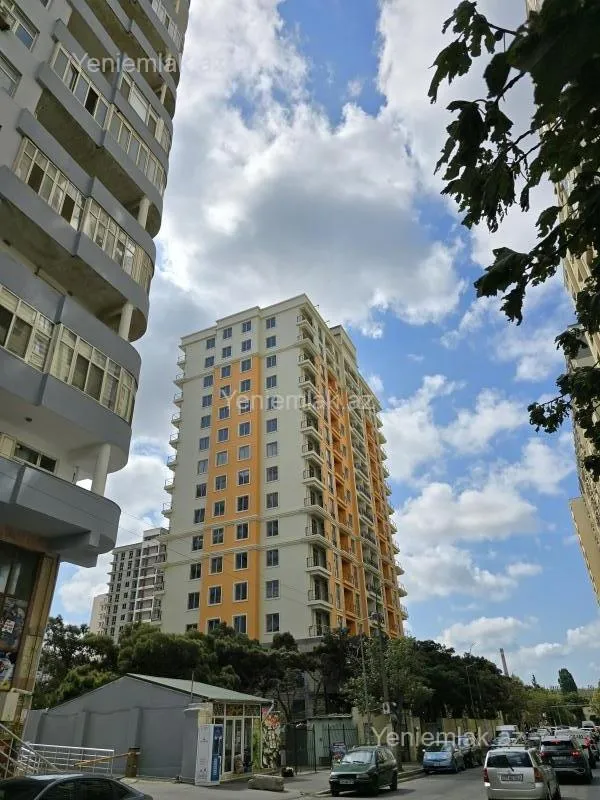 Satılır 3 otaqlı yeni tikili 108 m²