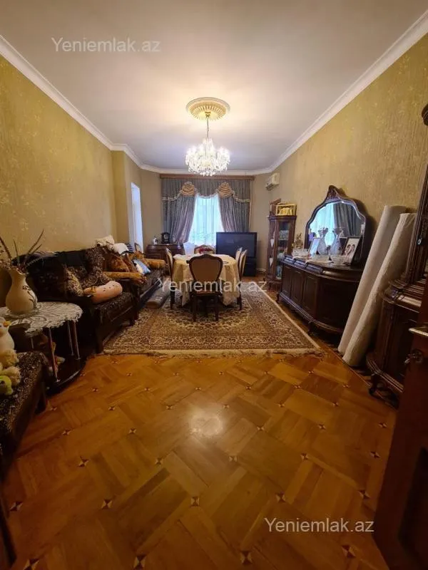 Satılır 3 otaqlı yeni tikili 110 m²