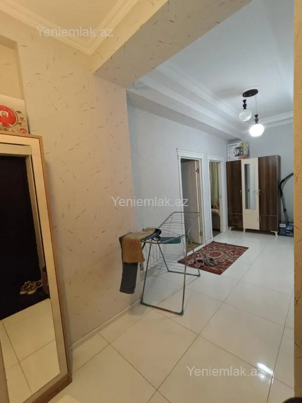 Satılır 2 otaqlı yeni tikili 70 m²