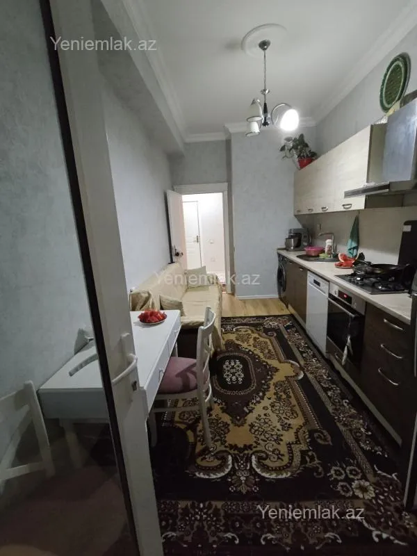 Satılır 2 otaqlı yeni tikili 70 m²