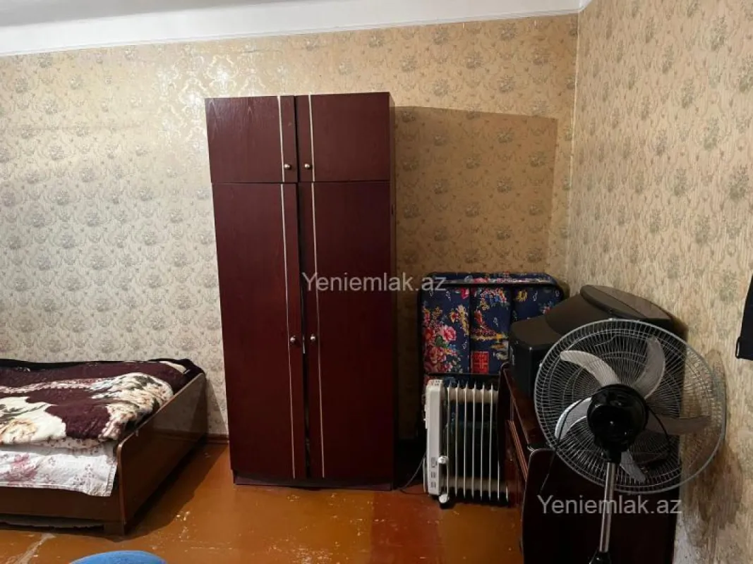 Satılır 1 otaqlı köhnə tikili 40 m²